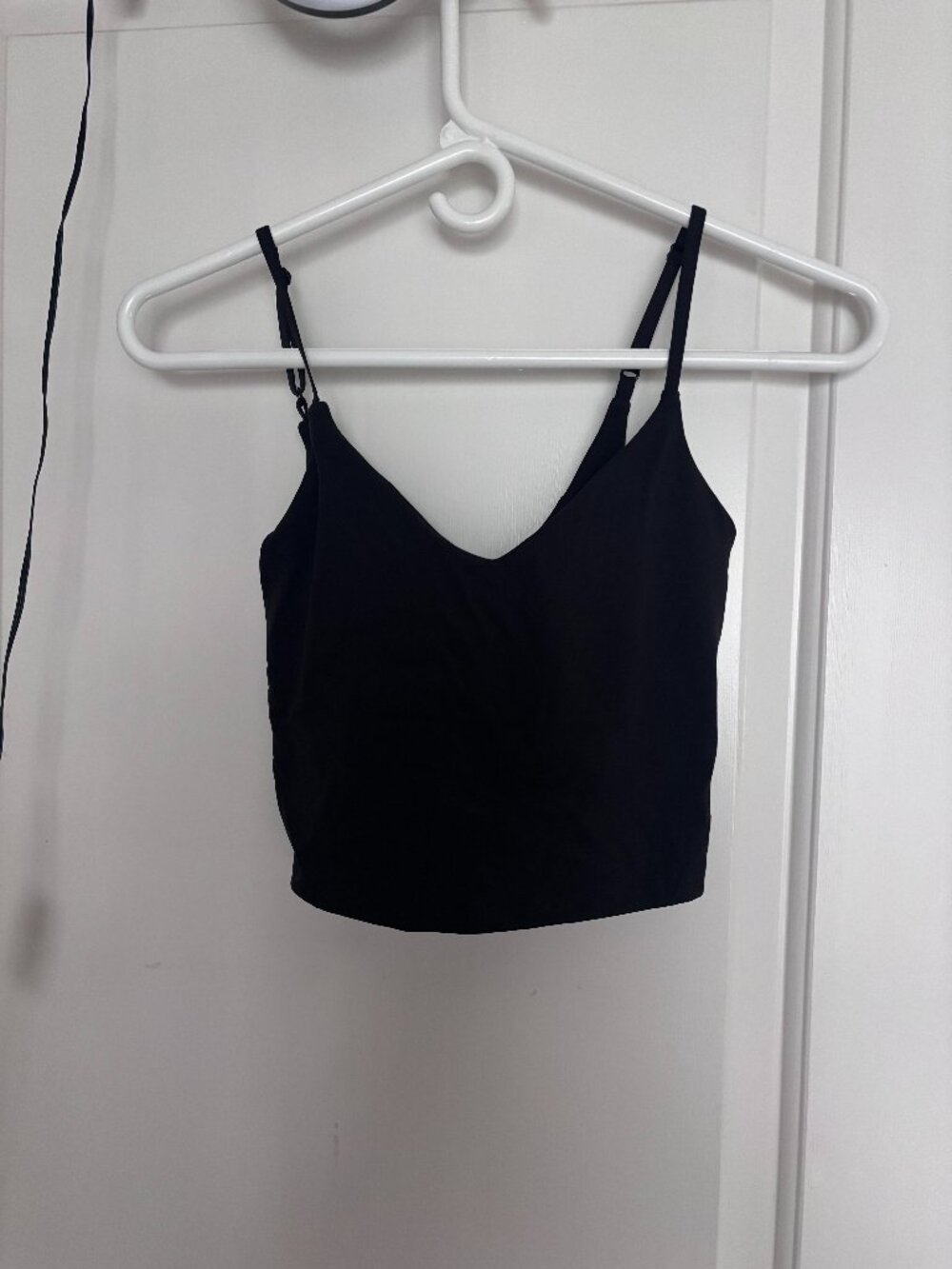 Pre-worn MINT Lululemon Women's Size 0 Black Sports Bra